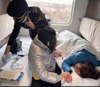 <strong>G197次列车上一旅客突蓝冠测速发不适呕吐</strong>